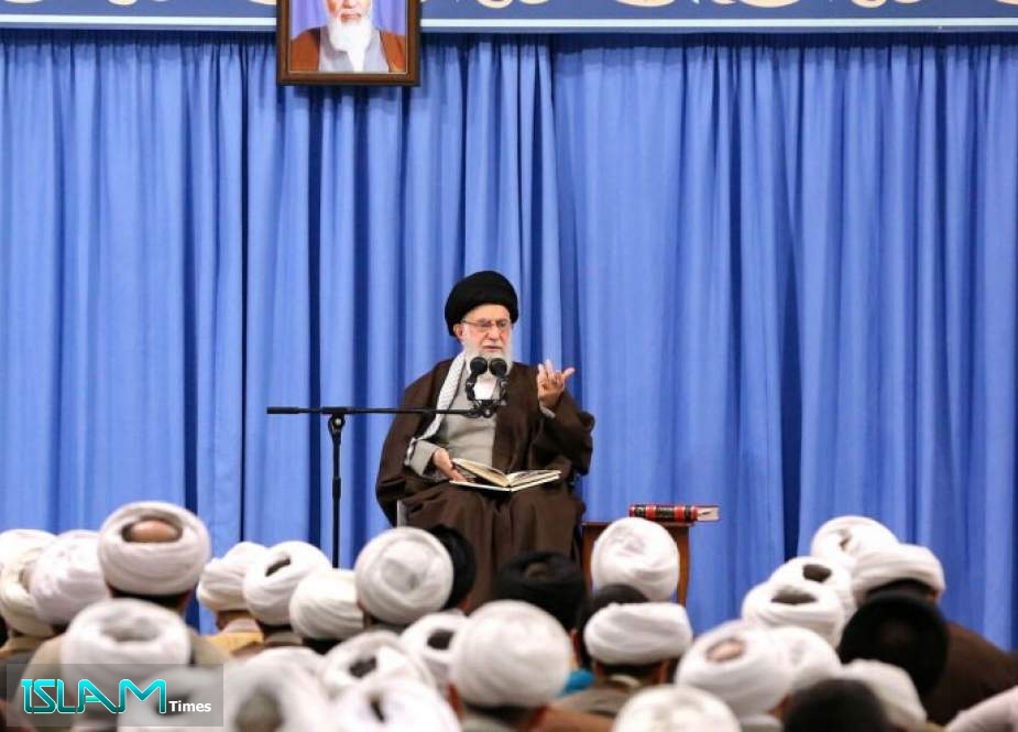 Leader Urges Incompetent People to Avoid Iran Parliamentary Race