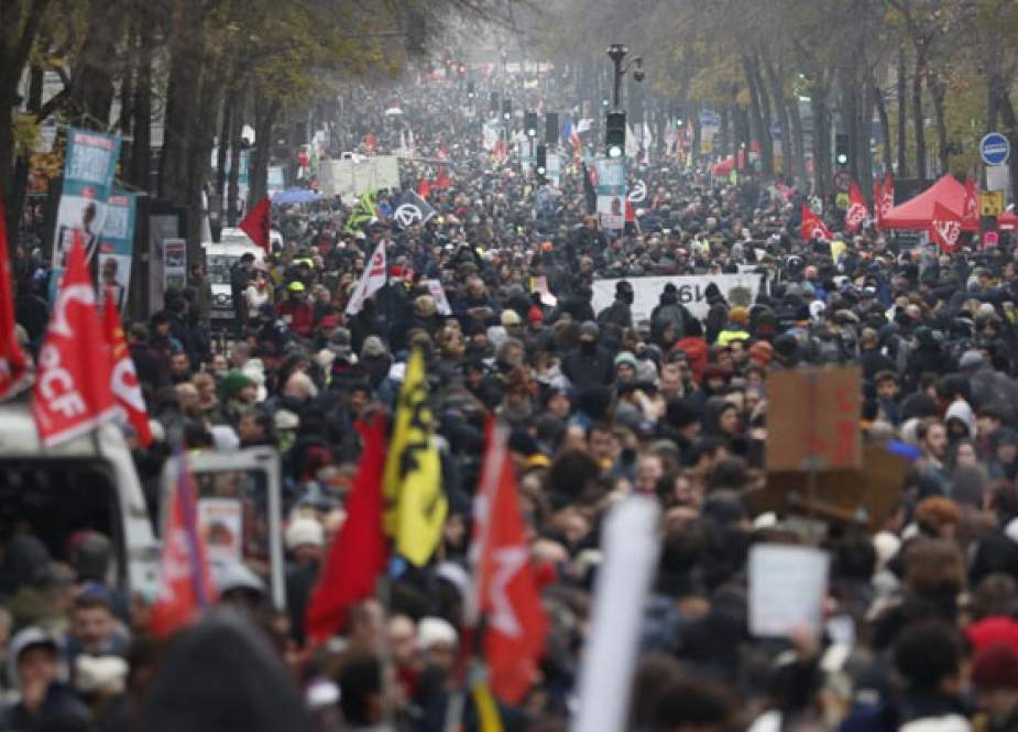 فرانس، پنشن اصلاحات کیخلاف دوسرے دن بھی ہڑتال