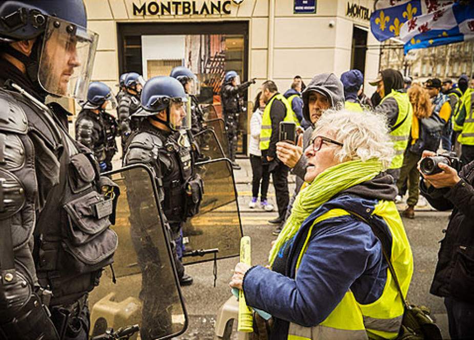 اعتصاب بزرگ در فرانسه/ کاخ الیزه نگران است