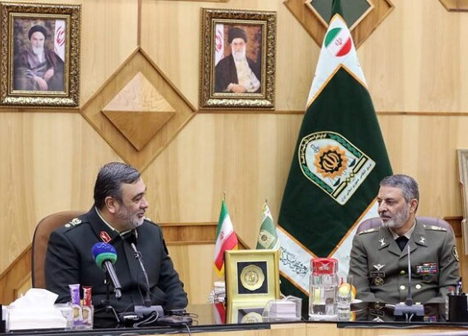 Tentara Iran Siap Mendukung Revolusi Islam Dengan Semua Kekuatannya