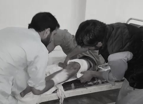 ٹانک، تھانہ گومل کی حدود میں پولیس وین پر دستی بم حملہ