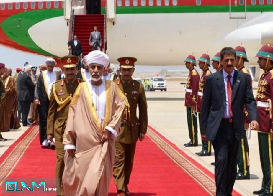 البلاط السلطاني يصدر بيانا بشان عودة السلطان قابوس إلى عمان