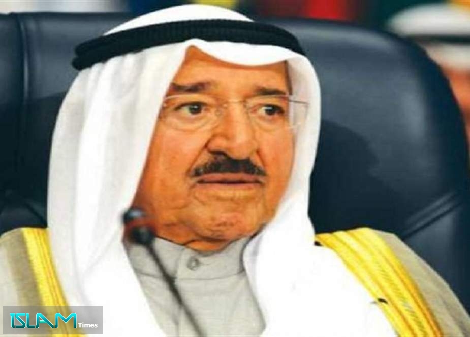 أمير الكويت للحكومة: تعاونوا لمجابهة من يريد زعزعة استقراركم