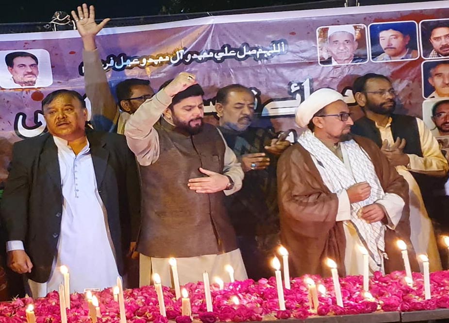 کراچی میں ایم ڈبلیو ایم کے تحت اے پی ایس کے شہداء کی یاد میں دعائے توسل اور شمعیں روشن کرنے کی تقریب