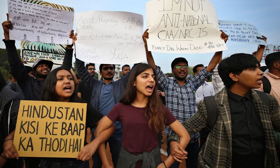 بھارت بھر میں متنازع قانون کے خلاف مظاہرے