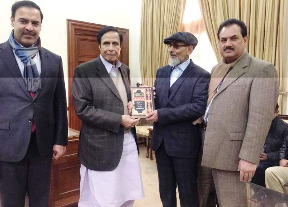 سپیکر پنجاب اسمبلی سے طاہرالقادری کے پرنسپل کی سیکرٹری کی  ملاقات