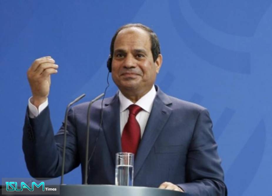 الرئيس المصري يدعو نظيره الجزائري لزيارة القاهرة