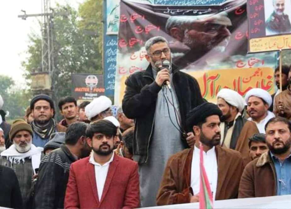 ملتان، شیعہ علماء کونسل کے سربراہ علامہ سید ساجد علی نقوی کی ہدایت پر امریکہ مخالف احتجاجی مظاہرہ کیا جا رہا ہے