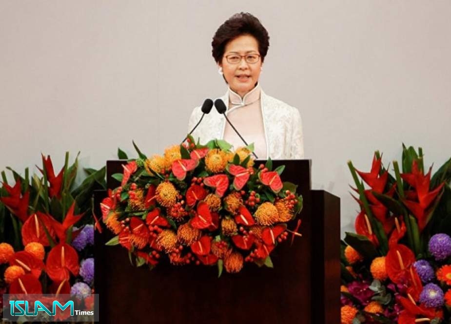 رئيسة هونغ كونغ التنفيذية: قوتنا كمركز مالي لم تتأثر بالاحتجاجات