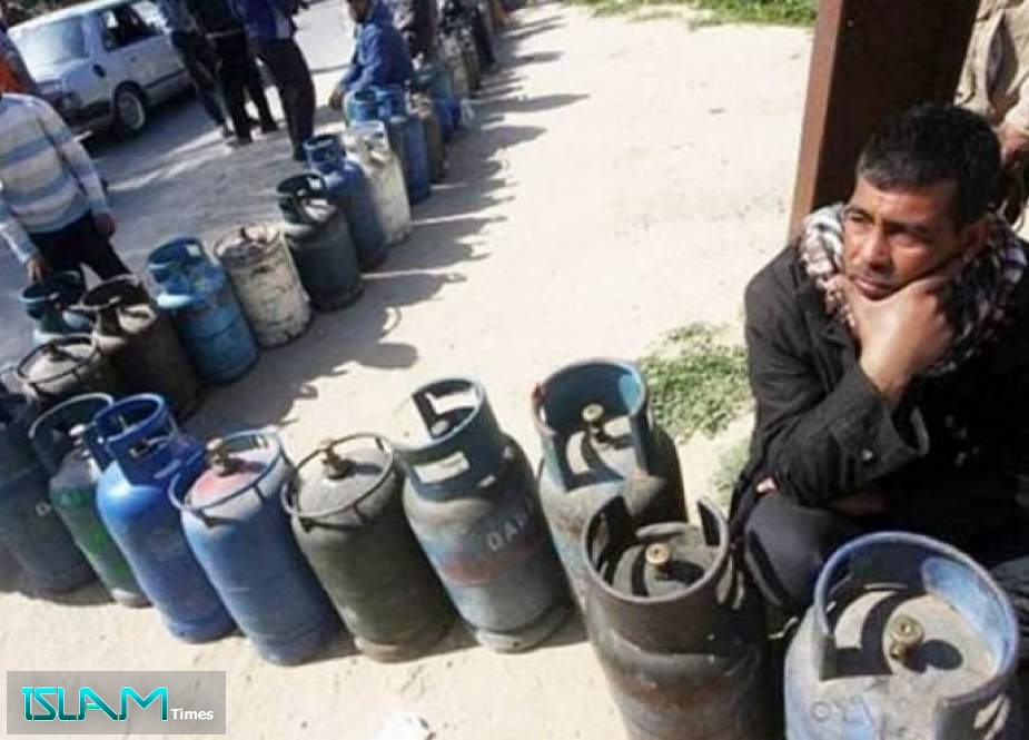 من يوفر الغاز والمازوت للسوق السوداء في سوريا؟!