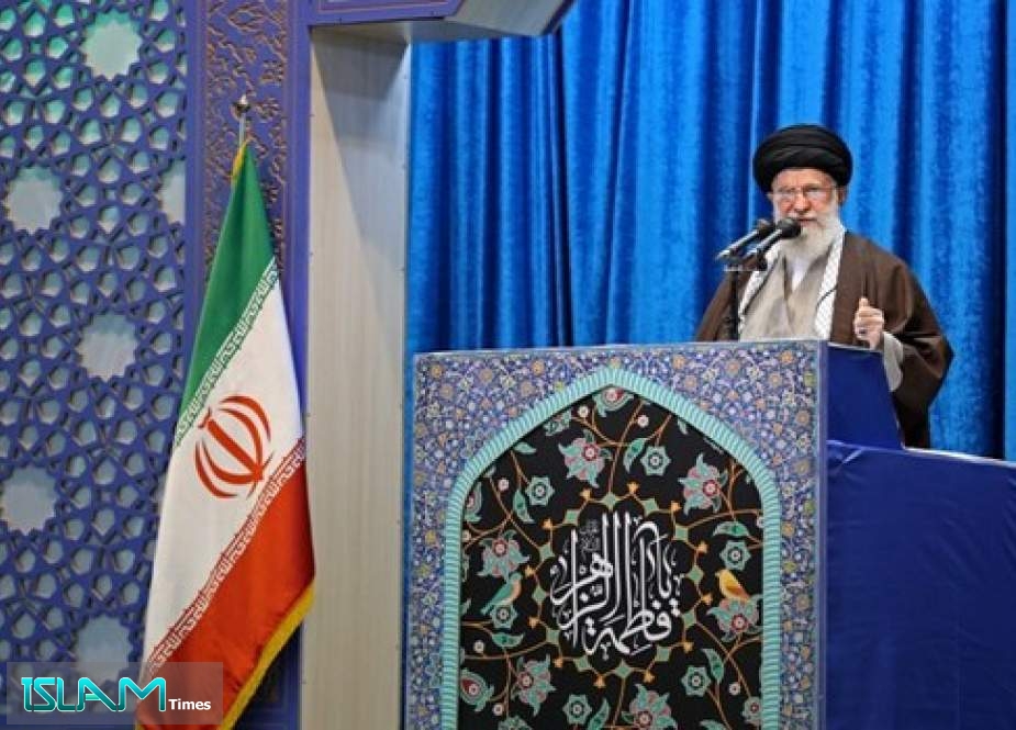 قائد الثورة: الرد الصاروخي الايراني كسر شوكة أميركا