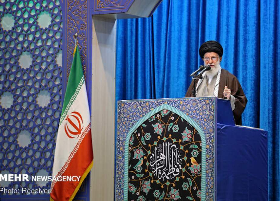Ayatullah Seyyed Ali Khamenei: E3 Tak Mampu Membuat Bangsa Iran Berlutut