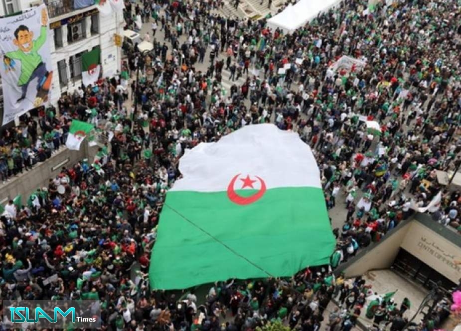 استمرار احتجاجات الجزائر للأسبوع الـ48
