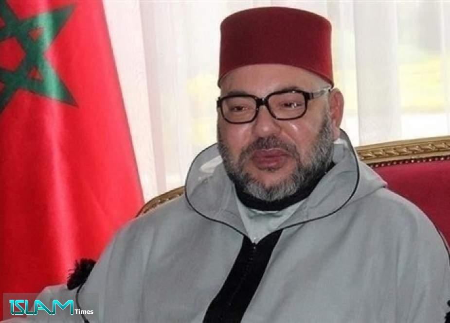 الملك المغربي يتلقى 