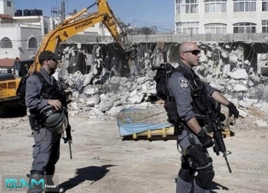 الاحتلال يسلم إخطارات بإخلاء 10 منازل فلسطينية في القدس