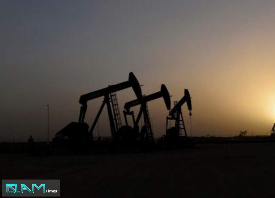 Oil Price Rises after Libyan Oilfield Shutdowns