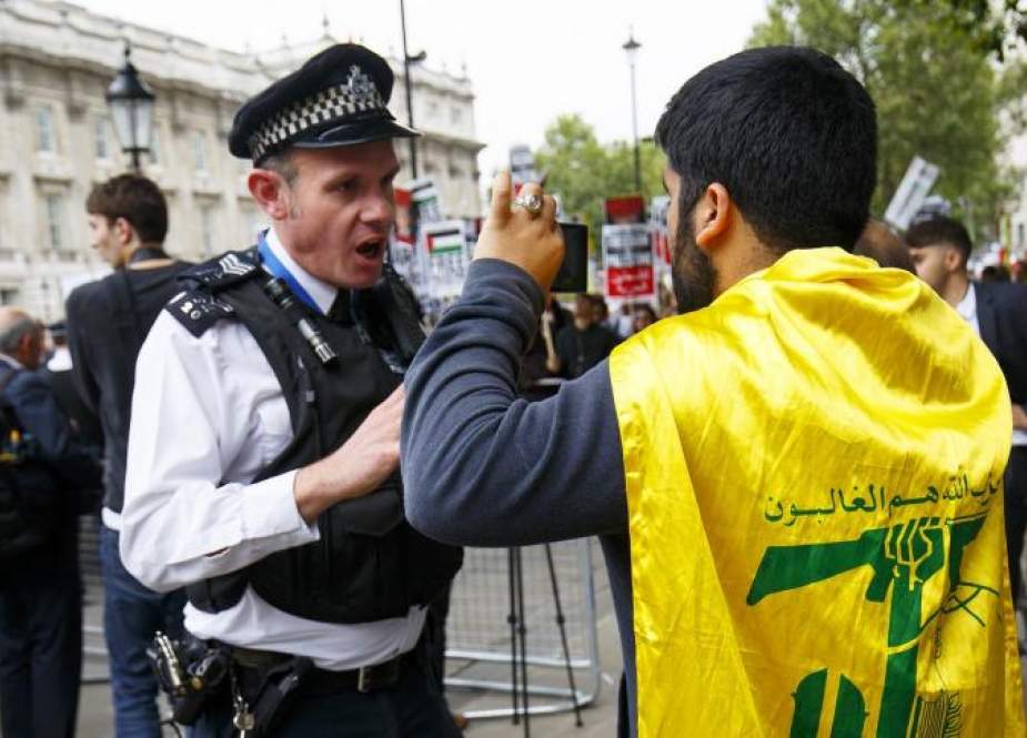 Pendukung Hizbullah di London (majalla)