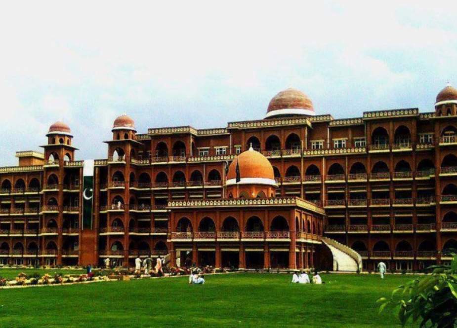 جامعہ پشاور شدید مالی بحران کی زد میں، فروری کی تنخواہ دینے سے قاصر ہیں، وائس چانسلر