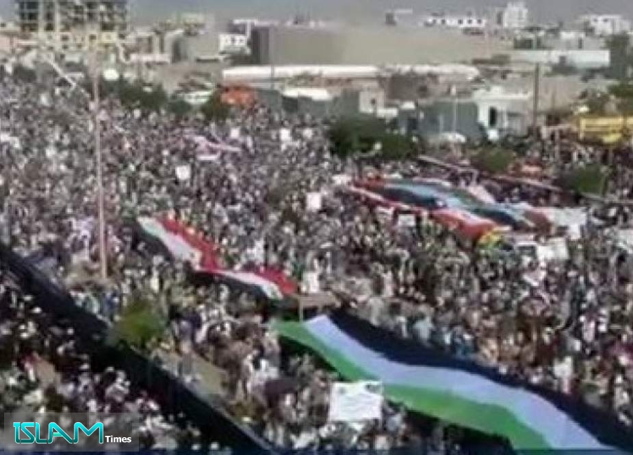 تظاهرات "لا لصفقة ترامب" تنطلق في صنعاء يوم الجمعة