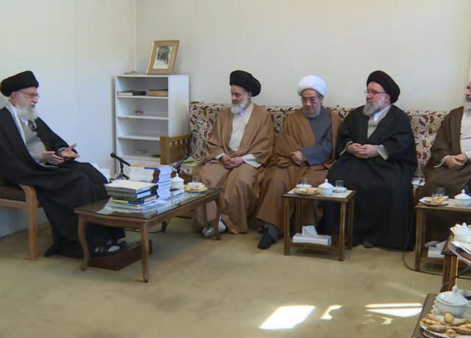 Imam Ali Khamenei Tegaskan Pentingnya Lindungi Semangat Revolusioner
