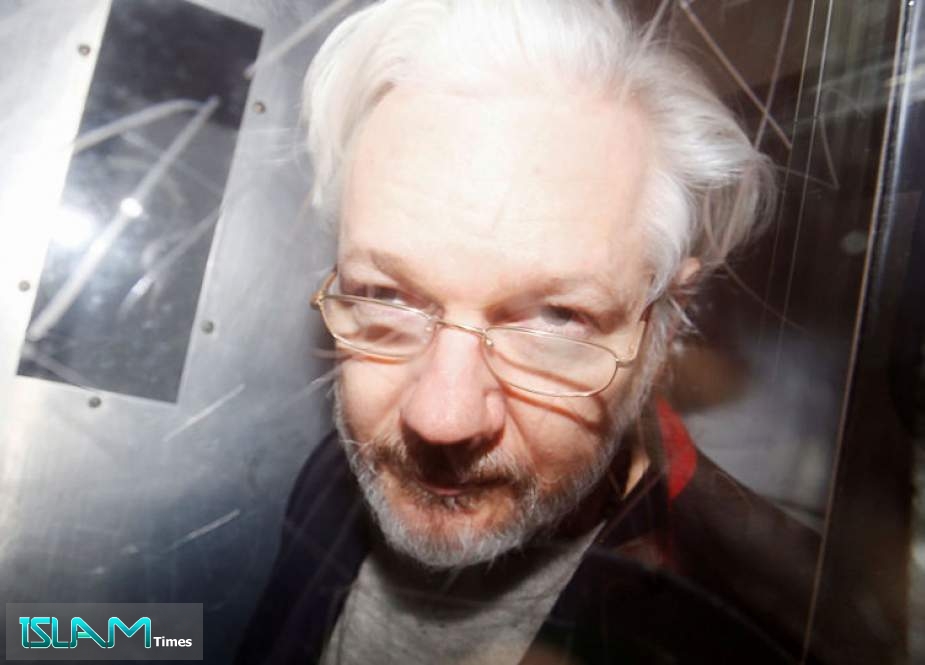 Former German Ministers Launch Appeal for Assange’s Release