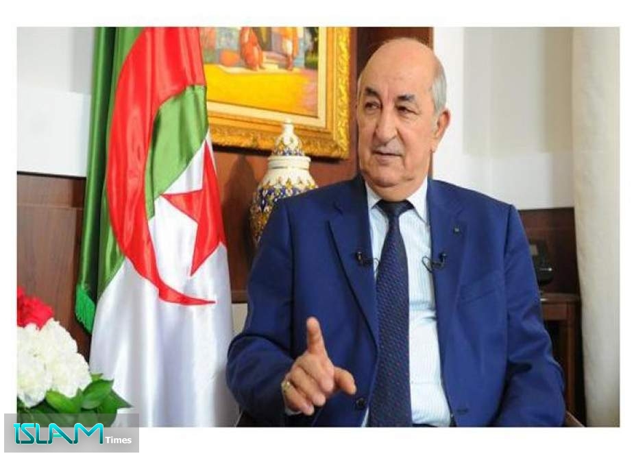 الرئيس الجزائري يؤكد على أهمية التعديل الدستوري المقترح بمكافحة الفساد