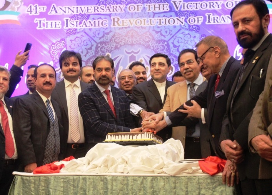 لاہور کے پی سی ہوٹل میں خانہ فرہنگ ایران کے زیراہتمام انقلاب اسلامی ایران کی 41ویں سالگرہ کی تقریب