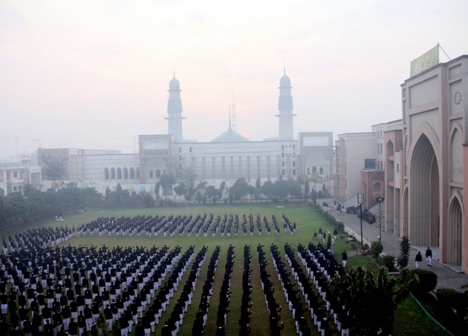 لاہور، جامعہ عروۃ الوثقیٰ میں انقلاب اسلامی کی سالگرہ کی تقریب کی تصاویر