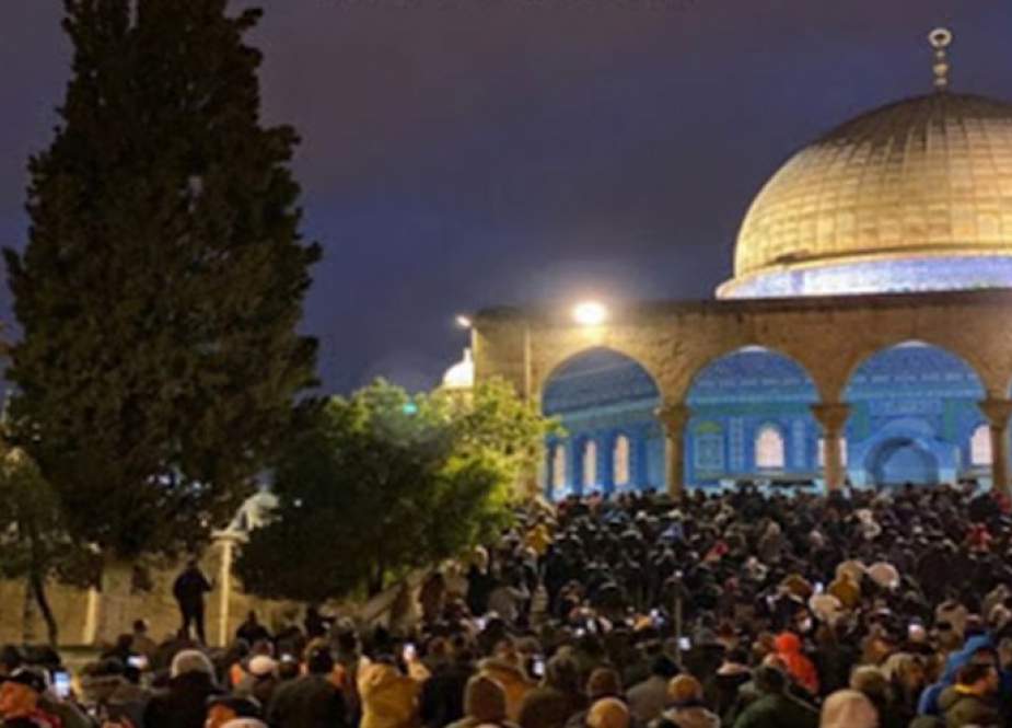 Thousands of Palestinians perform Dawn Prayers at Al-Aqsa Mosque.jpg