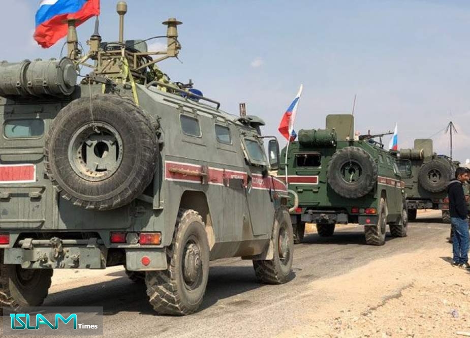 تعزيزات روسية تدخل مطار الطبقة العسكري غرب الرقة