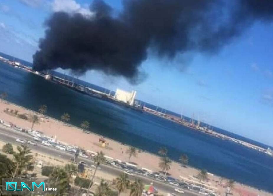 أنقرة تنفي تدمير إحدى سفنها بميناء طرابلس