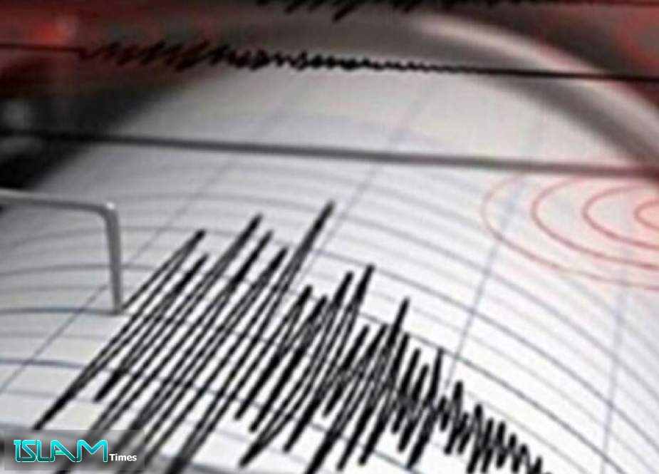 زلزال يضرب ضواحي ميناء لافت جنوبي ايران
