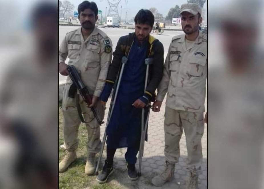 پشاور سے بیساکھیوں کے ذریعے منشیات اسمگلنگ کرنیوالا افغانی گرفتار