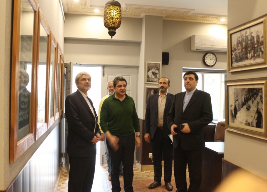 ایرانی سفیر محمد علی حسینی کا دبستان اقبال لاہور کا دورہ