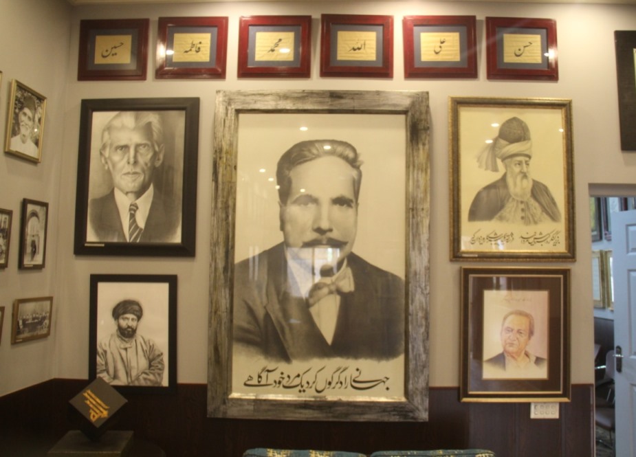 ایرانی سفیر محمد علی حسینی کا دبستان اقبال لاہور کا دورہ
