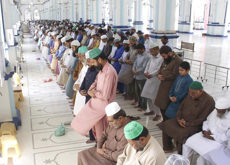 کراچی میں نماز جمعہ کے اجتماعات کرنے پر مساجد کے اماموں و انتظامیہ کیخلاف مقدمات