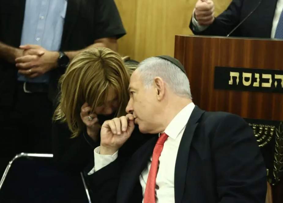 Israeli PM Benjamin Netanyahu with parliamentary adviser Rivka Paluch.jpg