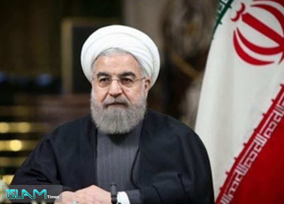 الرئيس الايراني يشيد بتعاون المواطنين لاحتواء 