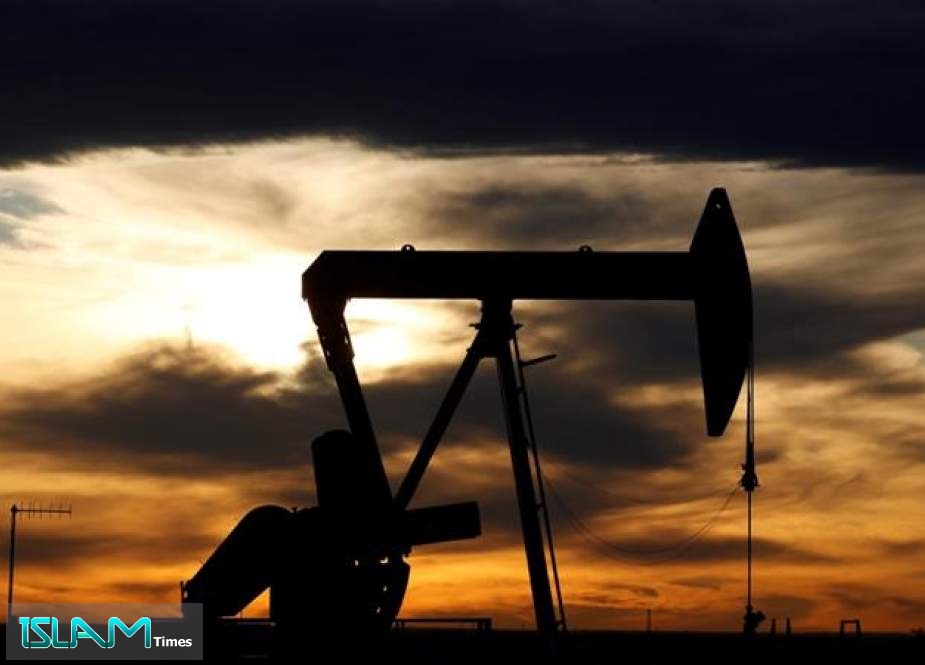 Oil Prices Plunge after Producers’ Meeting Delayed