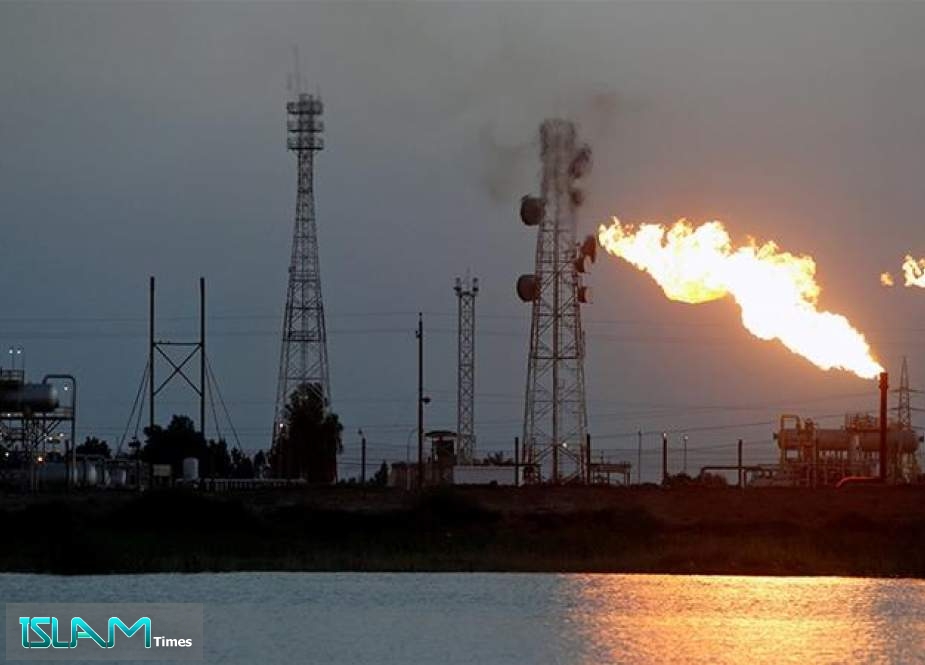 Rockets Hit Oil District in Southern Iraq