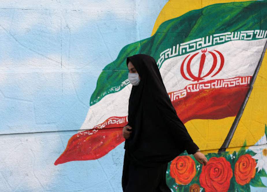 Iranian girl wearing mask amid the outbreak of coronavirus in the Islamic Republic.jpg