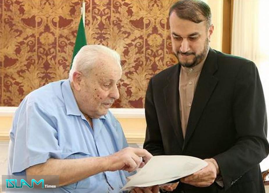 Iranian Adviser Urges Muslims to Help Palestine in Coronavirus Fight
