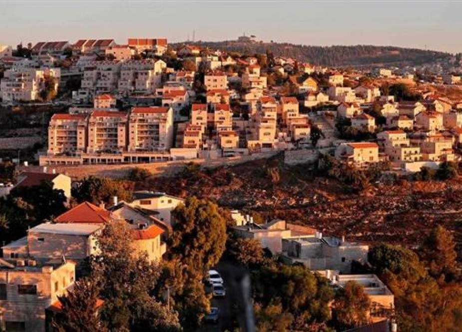 Israeli illegal settlement Givat Zeev near the Palestinian city of Ramallah in the West Bank.jpg