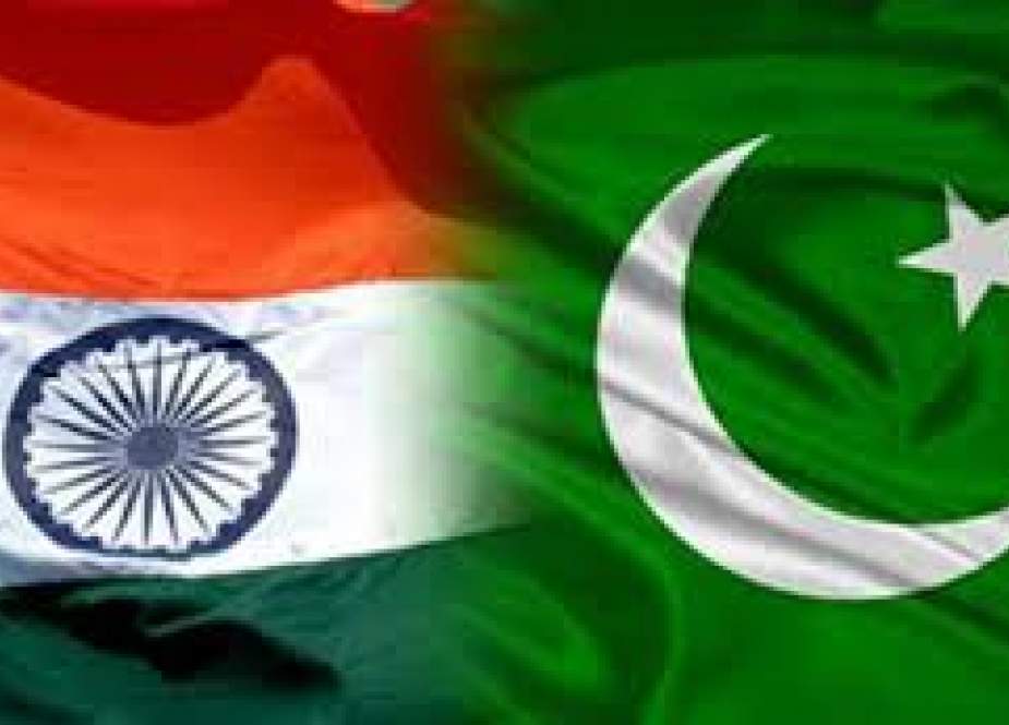 Flags of India and Pakistan.jpg