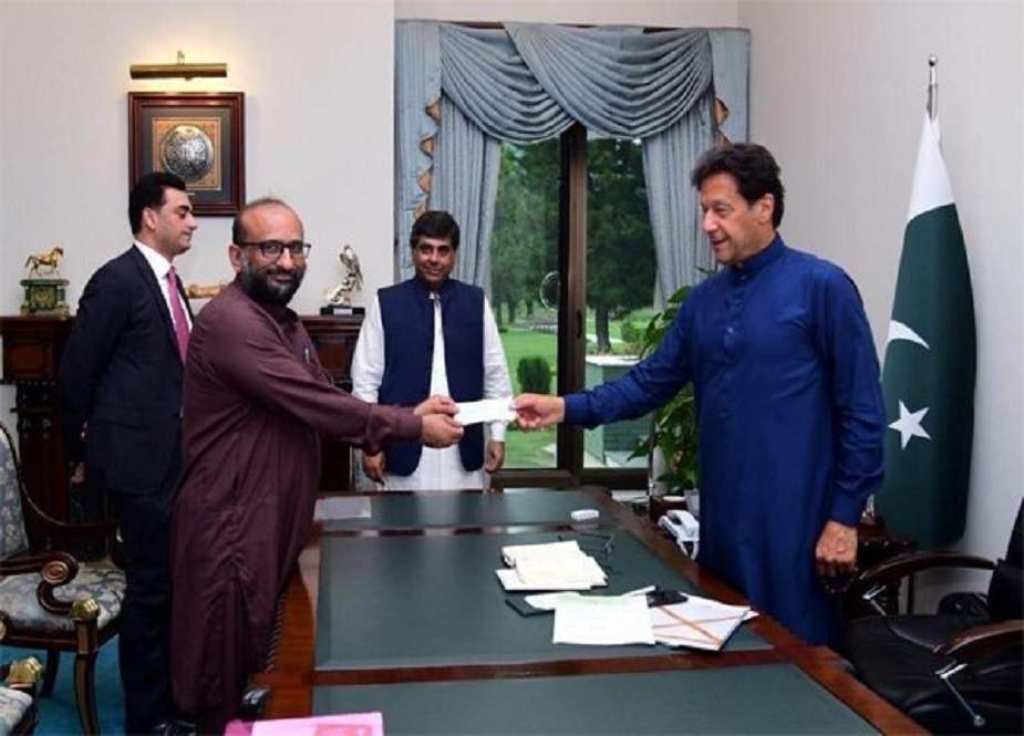 وزیراعظم عمران خان کا کورونا ٹیسٹ کیلئے سیمپل لے لیا گیا