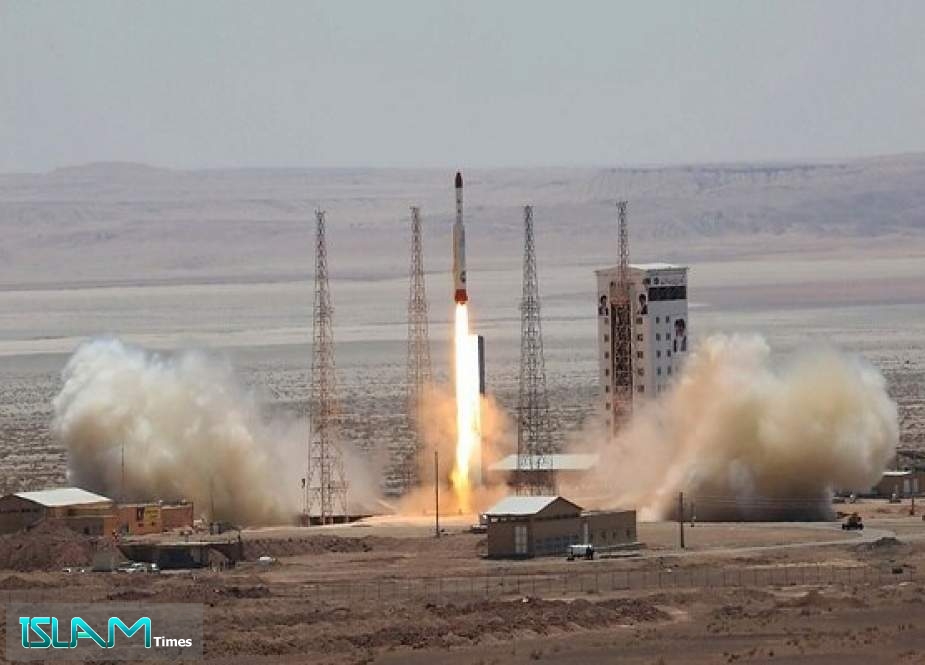 Zionist Regime Feels Insecure with Noor-1 Satellite upon Occupied Territories
