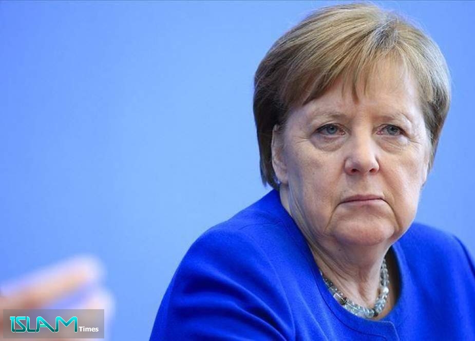 Merkel Played Like a Fiddle