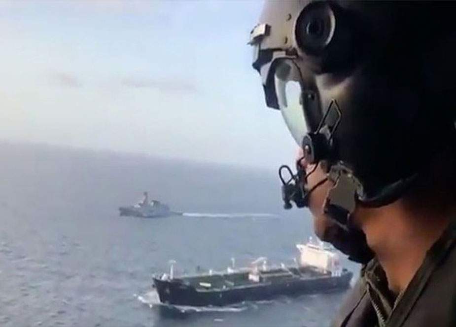 Venesuela Hava Qüvvələri İran neft tankerlərini müşayiət edir