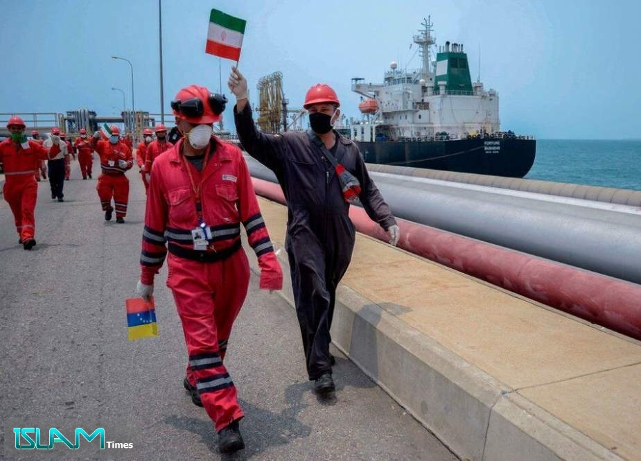 أسباب و تداعیات فشل الولايات المتحدة بقصة ناقلات النفط الايرانية