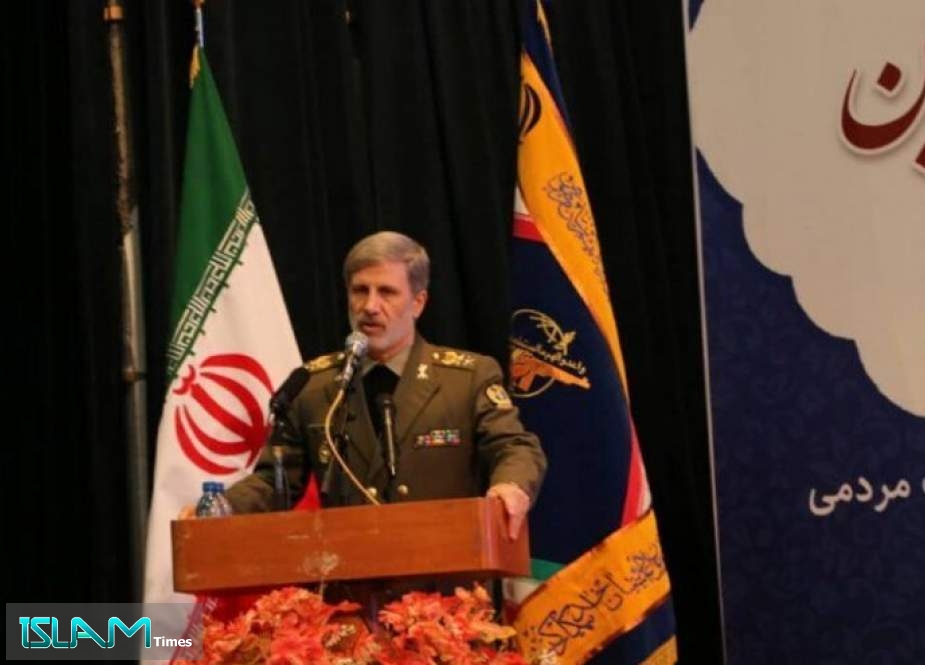 تسليم الزوارق الحربية لحرس الثورة يعزز الأمن بالخليج الفارسي